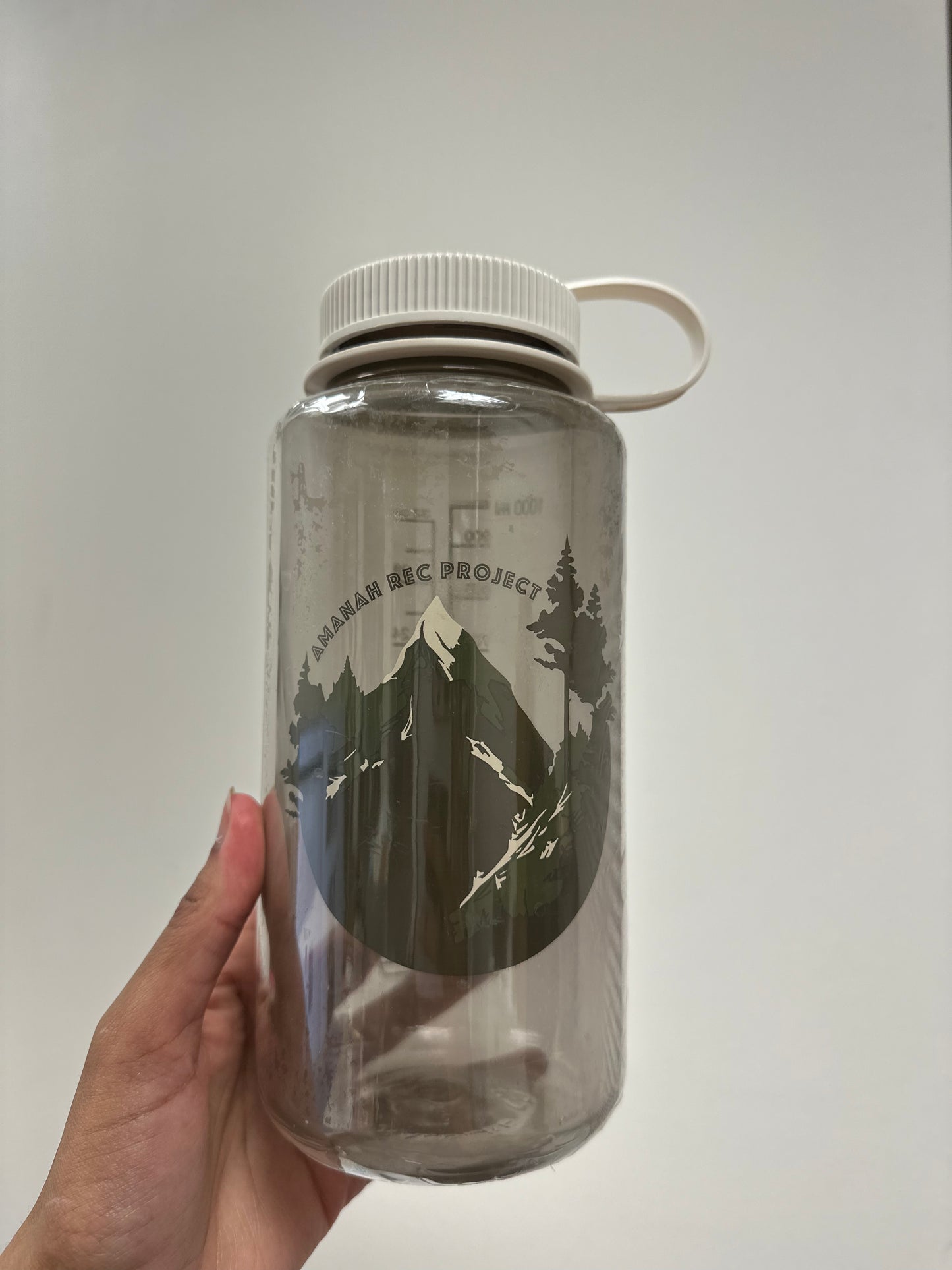 Hiking Hijabi: 32oz Water Bottle