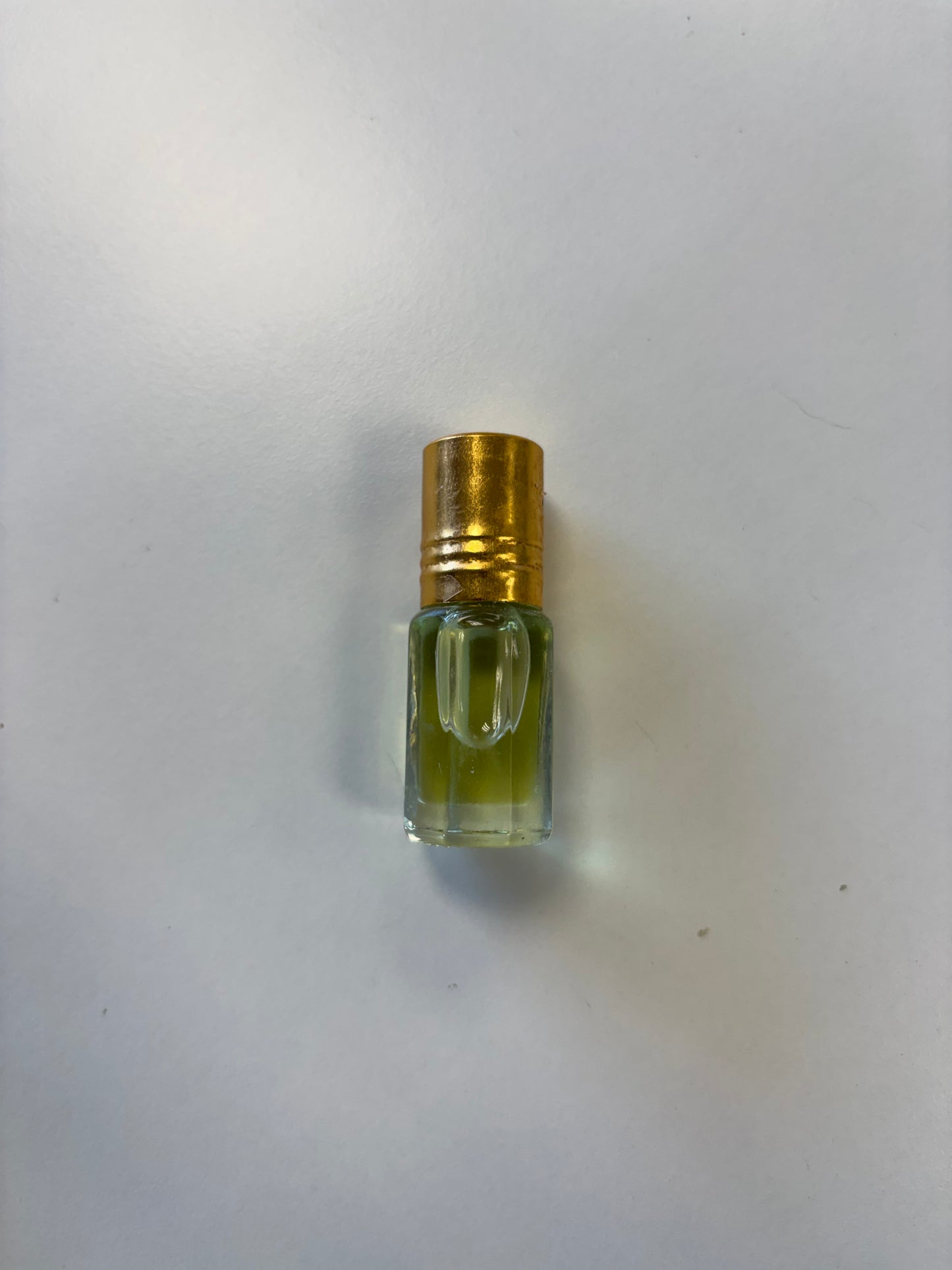 Green Musk Roll-On Perfume