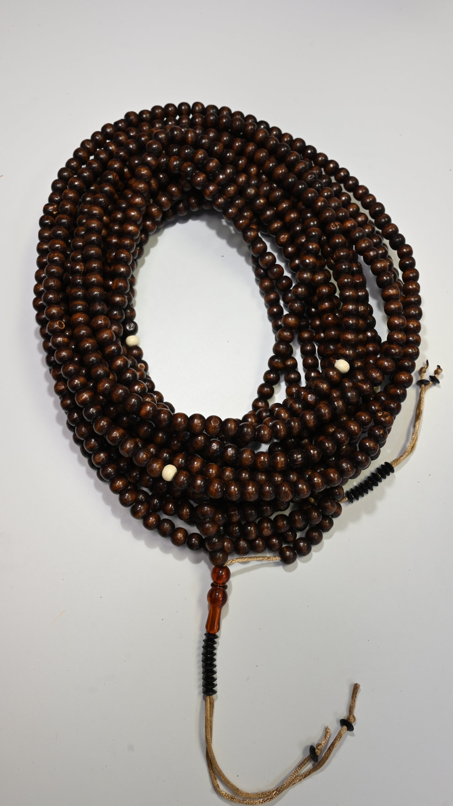 1000 Dark Brown Dhikr Beads with White Accents